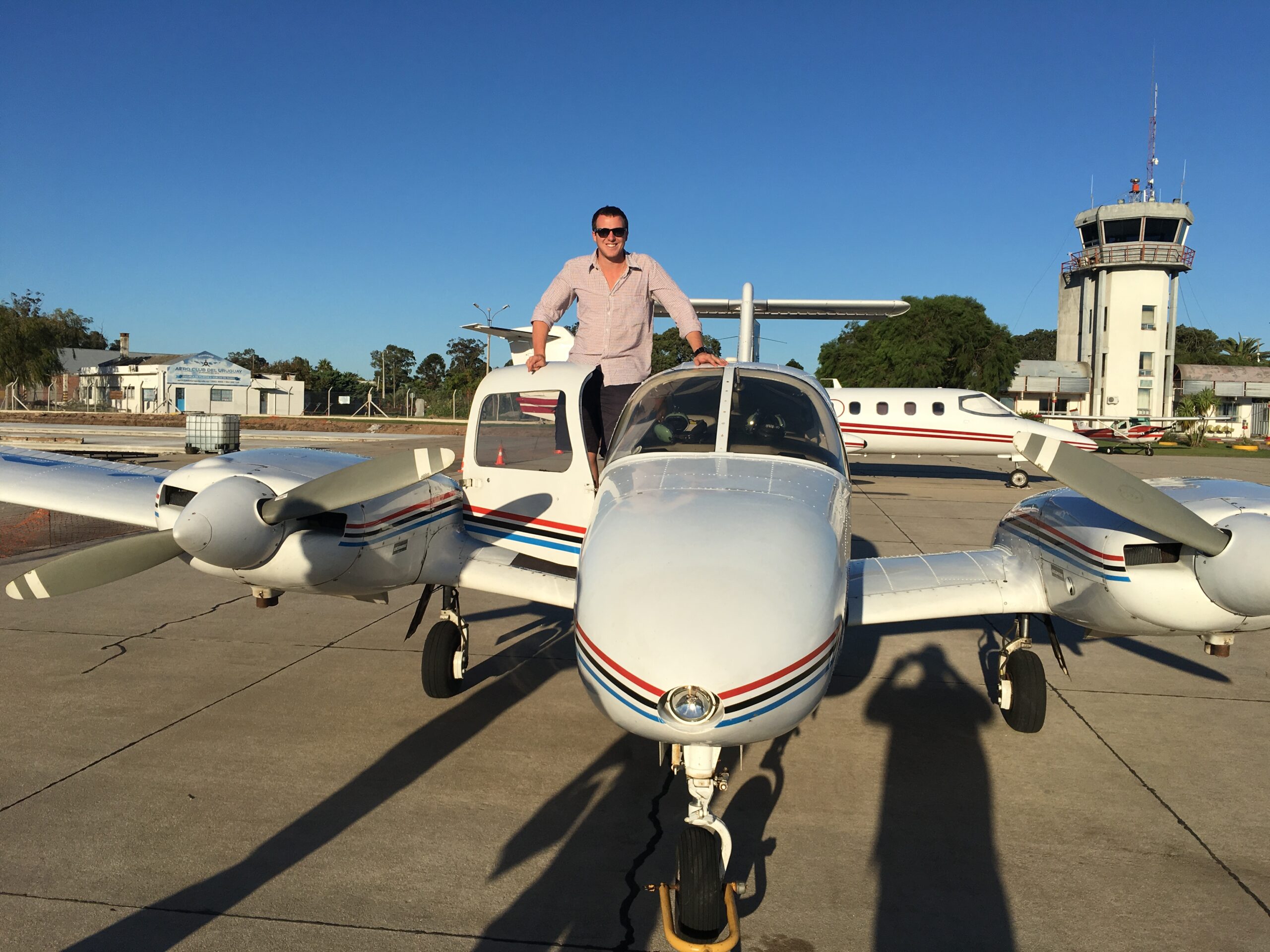 Aerosur Multi Engine - CPL from Uruguay
