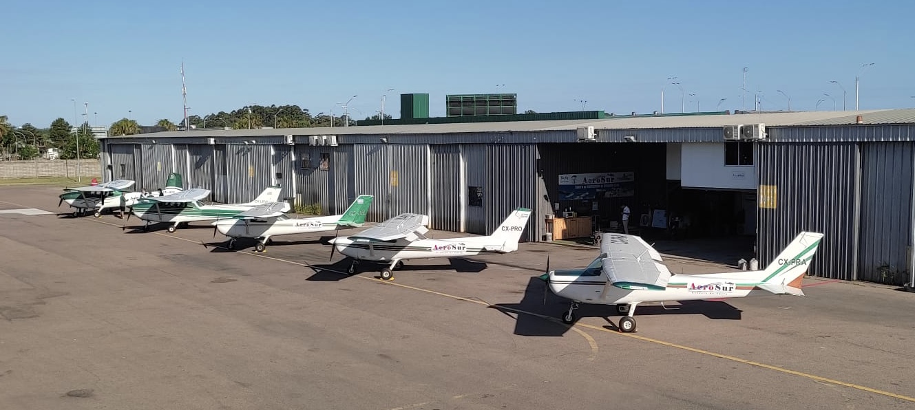 Aerosur All planes in Line - CPL from Uruguay